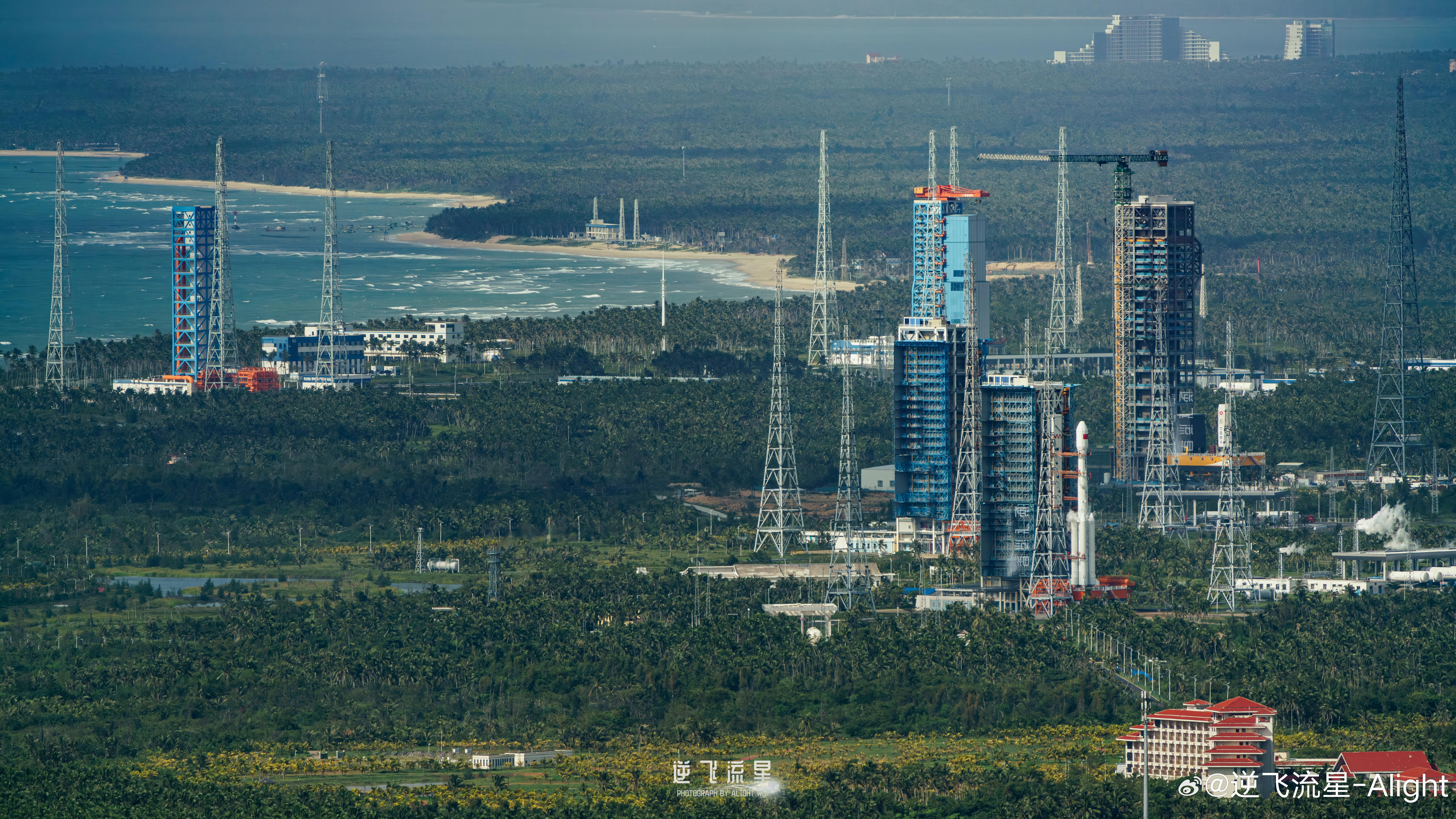 今天是尤里加加林代表人类首次进入太空的65周年，也是世界航天日。今天我想发一张去