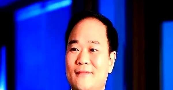 吉利李书福说新能源车产能过剩，我们的一年也就2000多万的销量，比亚迪一个就接近