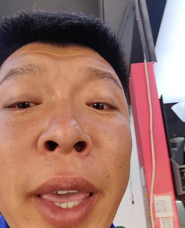 车主买了个大奔，现在开也不是，不开也不是。1.3T的排量，正常油耗就八九个，现在