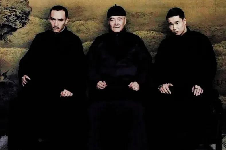 演员赵本山说：“在拍摄《一代宗师》时，王家卫邀请我出演，我顺势又推荐了小沈阳，没