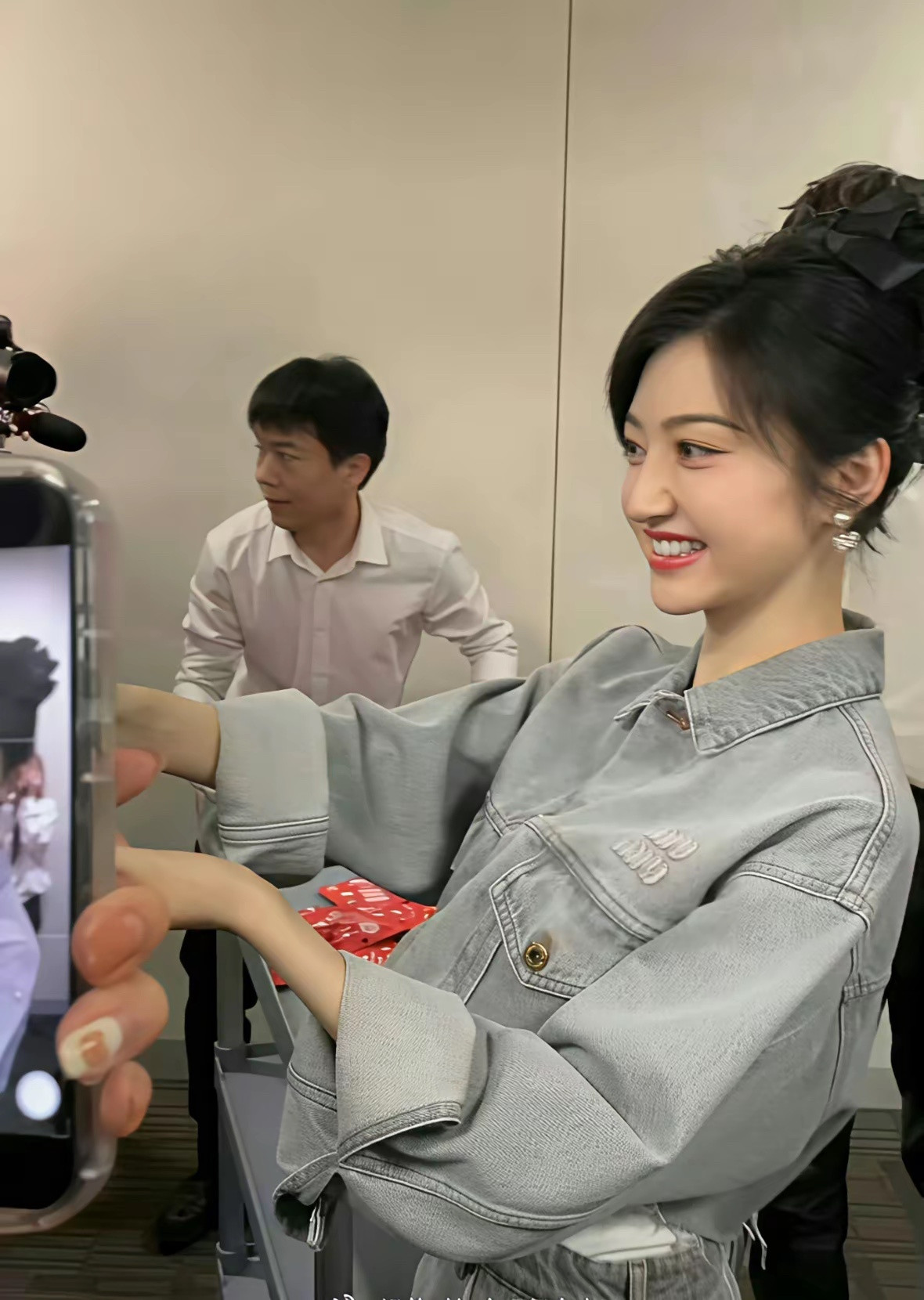 景甜现实中好恐怖…一直都知道她很漂亮但是没想到现实中这么美