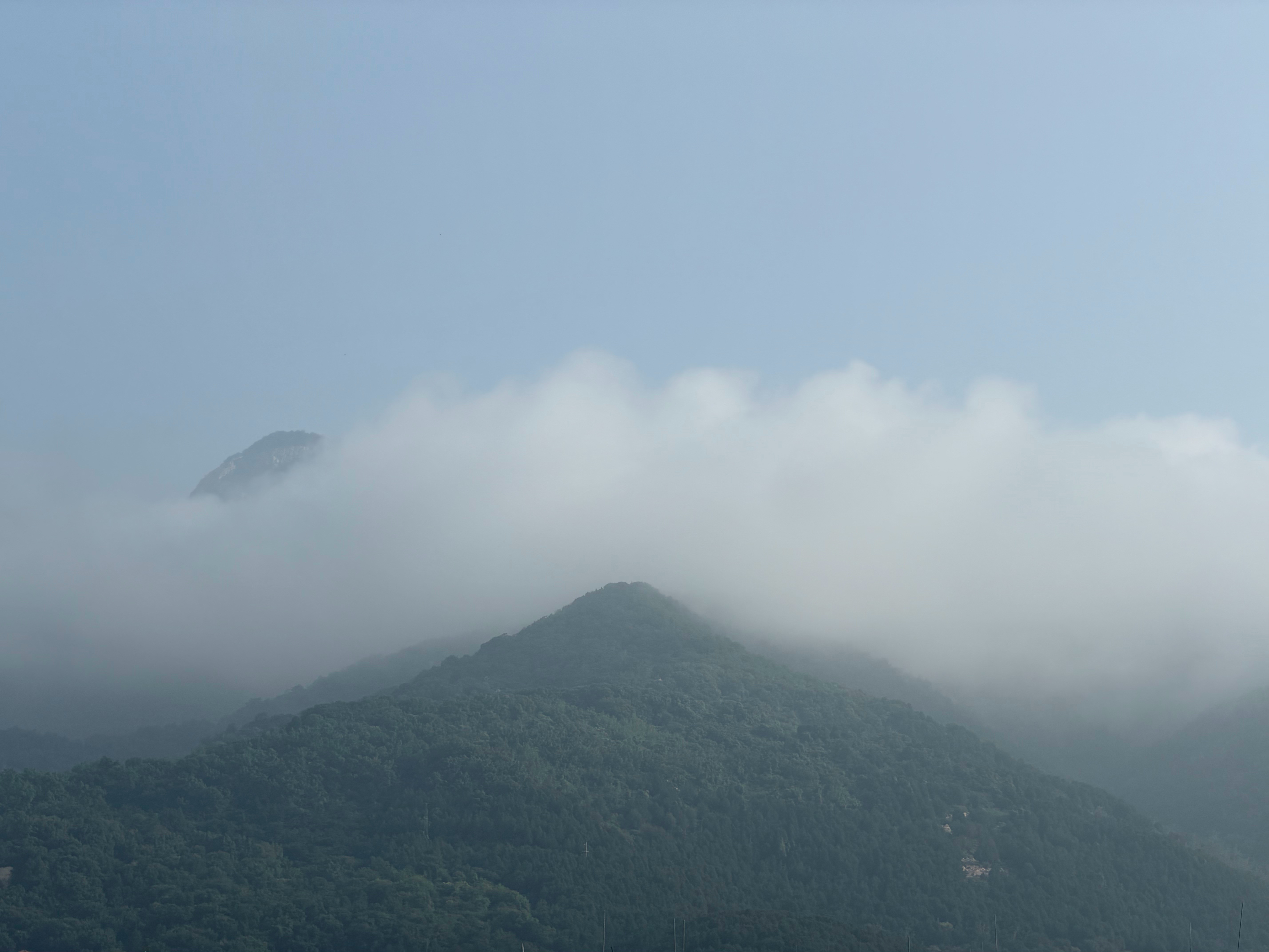 今天，我比泰山的云雾缥缈泰安