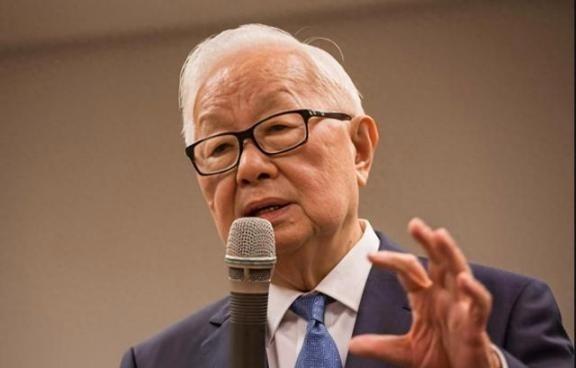 台积电创始人张忠谋曾再次语出惊人，他曾说：“如果美国想扼杀他们，中国真