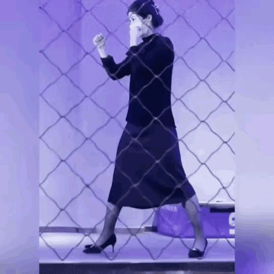 这女生功夫了得