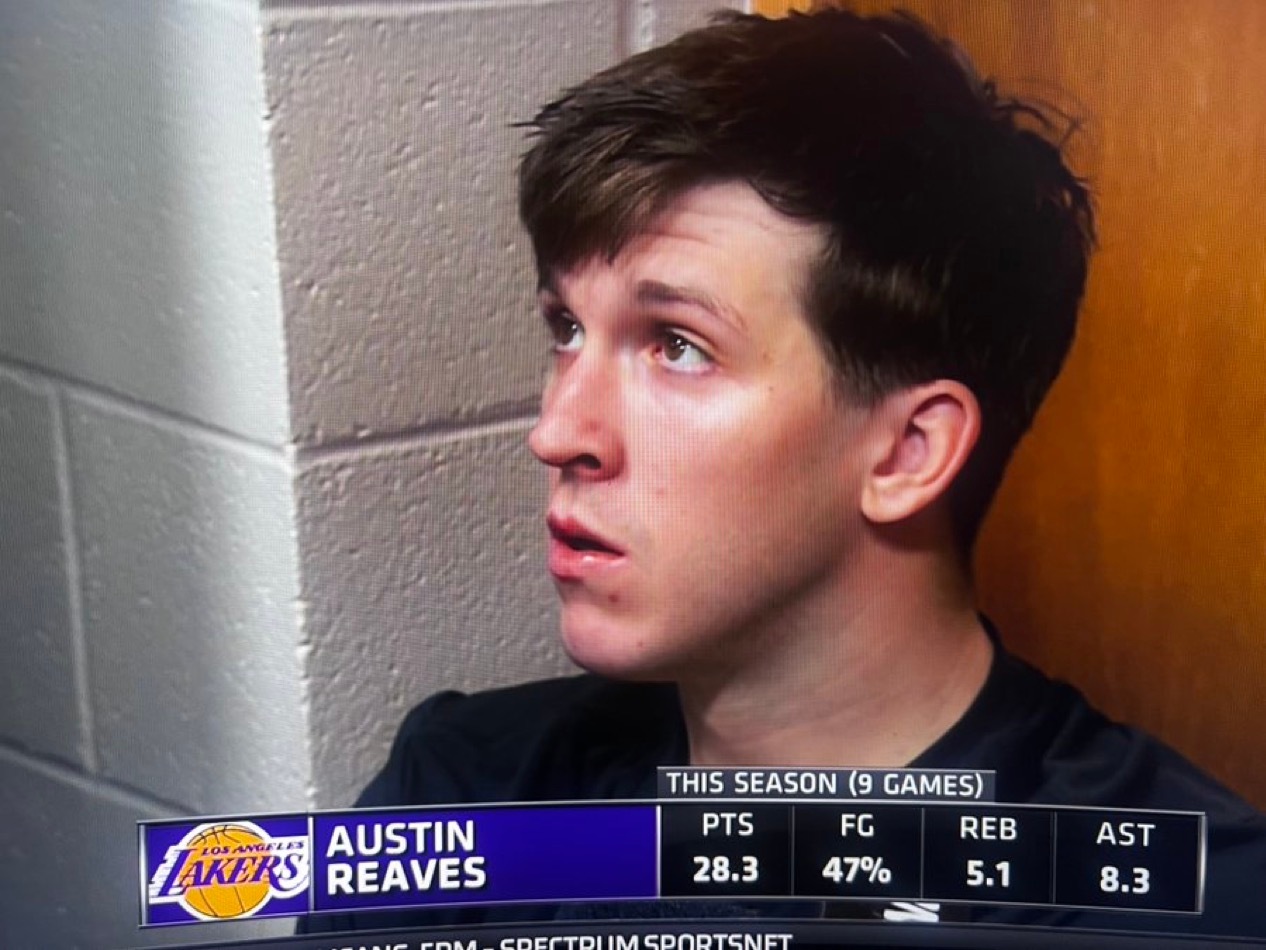 里夫斯谈今晚的失利：“我觉得首先是我发挥不好。我们全队发挥不好……如果我们对阵这