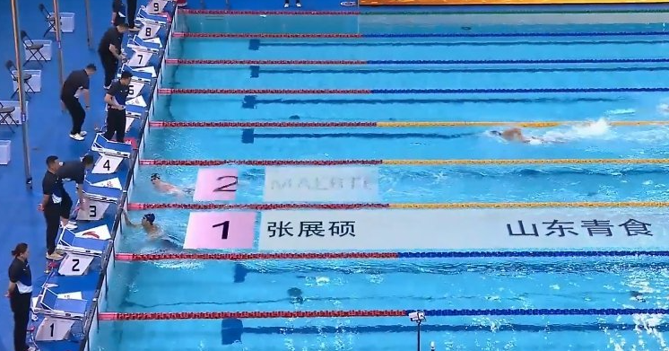统治级表现，绝对的超强实力，张展硕400自夺金。中国游泳公开赛男子400米自