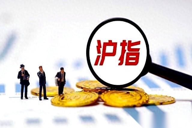 我跟你说，今天这盘面，绝了。半天成交1.5万亿，指数一头栽下去25个点，绿得发