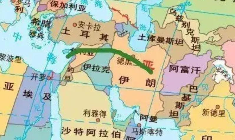 伊朗，各大棋手默认的大棋盘？乌东打成了烂仗，西太又不敢动，那么只有中东，估计