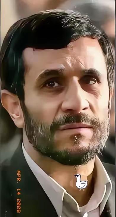 伊朗传来新消息！2026年4月15日，伊朗扔出了一颗让全世界都傻眼的“精神核弹”