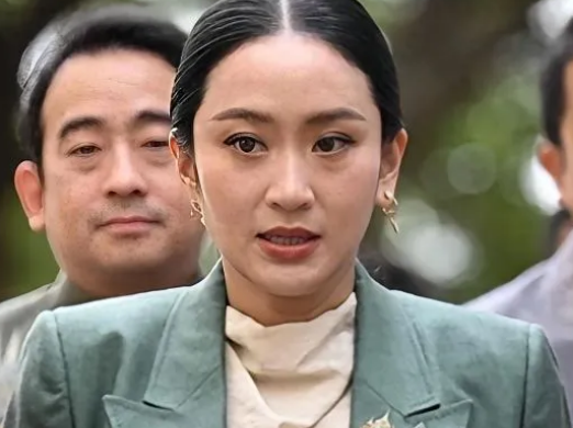 佩通坦因祸得福，没想到洪森帮她干成了一件想都不敢想的大事！ 她原想借着父辈交