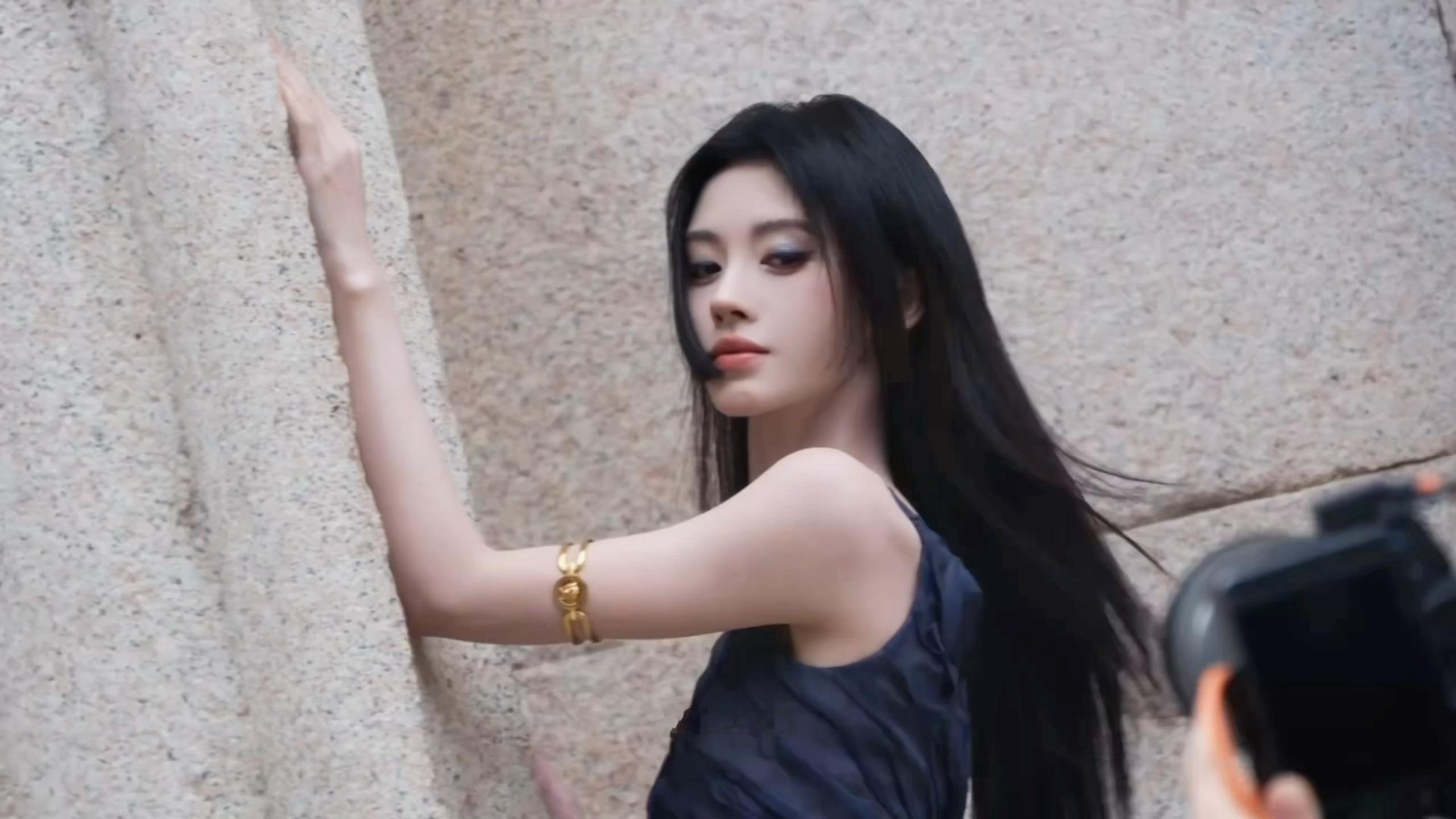 看见此女要叫什么就这么钓得我神魂颠倒鞠婧祎​​​