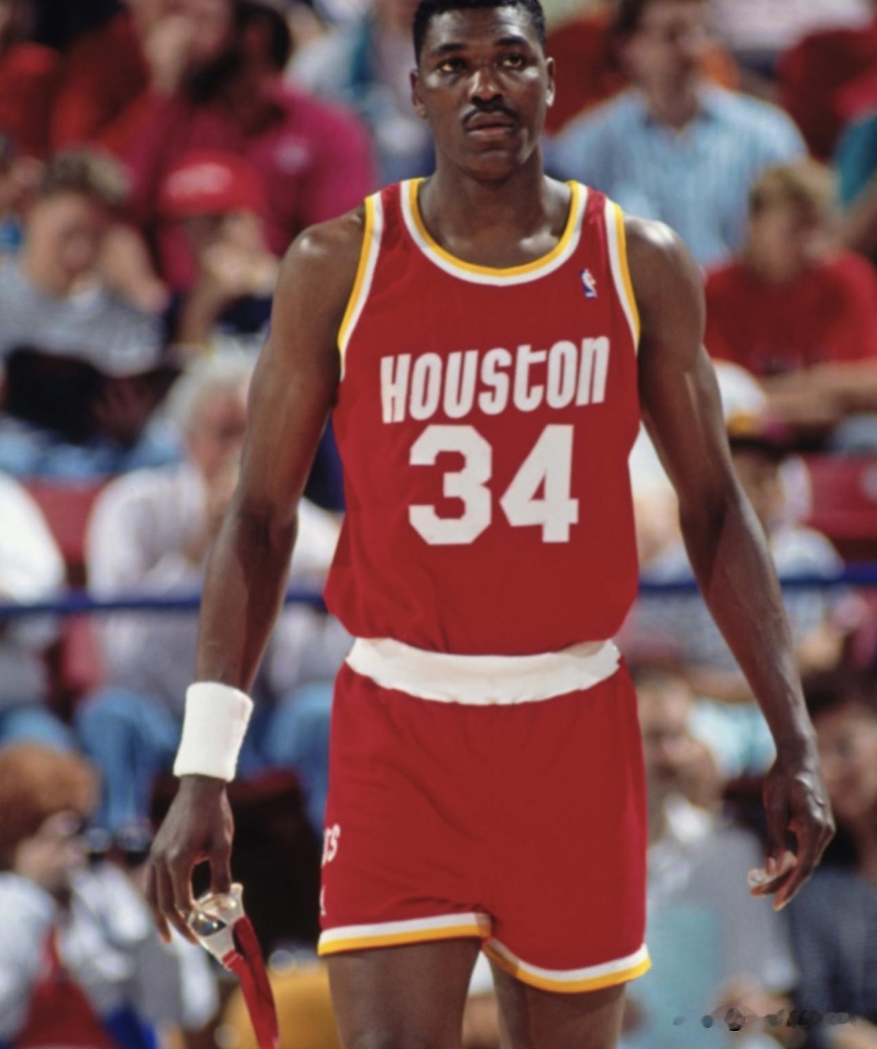 NBA历史十大中锋！文班亚马未来能进前五吗？贾巴尔：6冠6MVP，靠一招永远