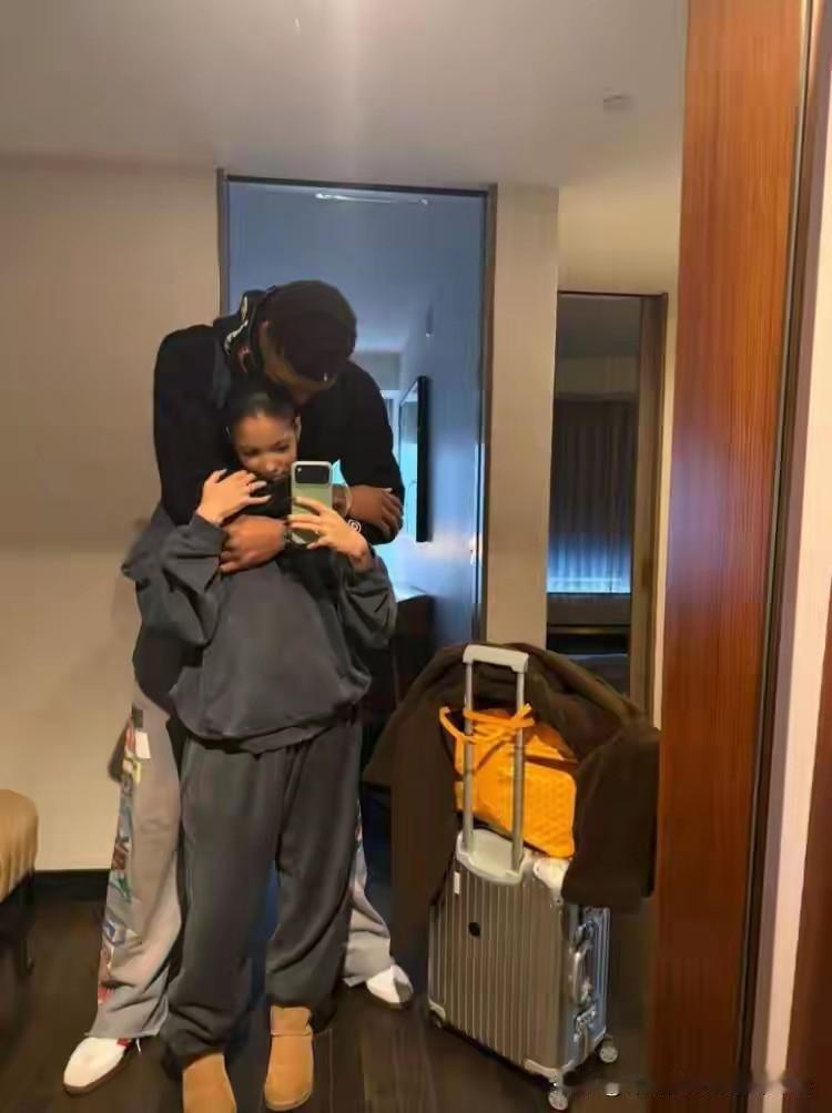 申京点赞小贾巴里史密斯祝福女友生日快乐推特，并且透露一个秘密！！！