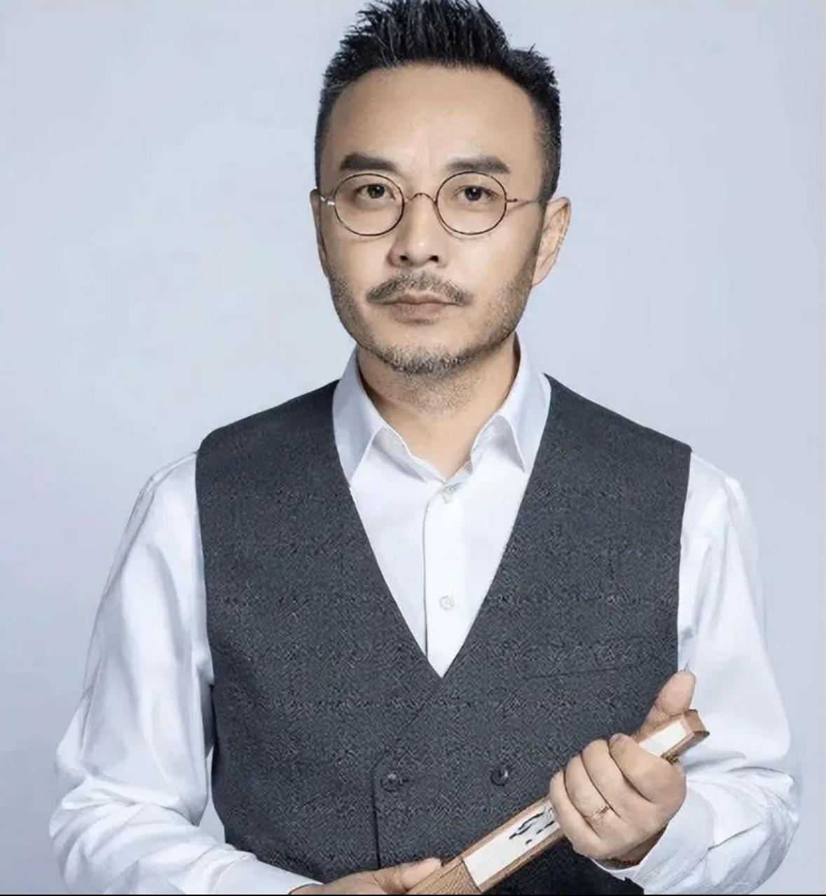 汪涵在重压之下，才选择在凌晨时段发布了这篇道歉信但是网友们仍然不买账，原因非