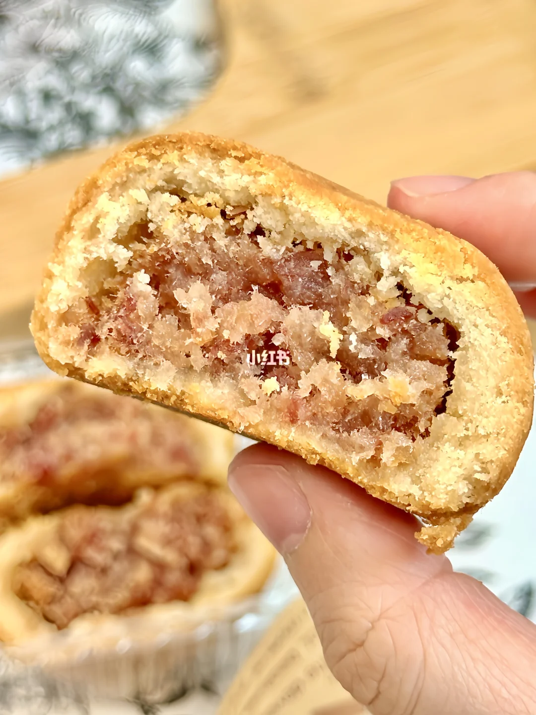 这个月饼真的绝❗馅料太丰富让我疯狂心动💗