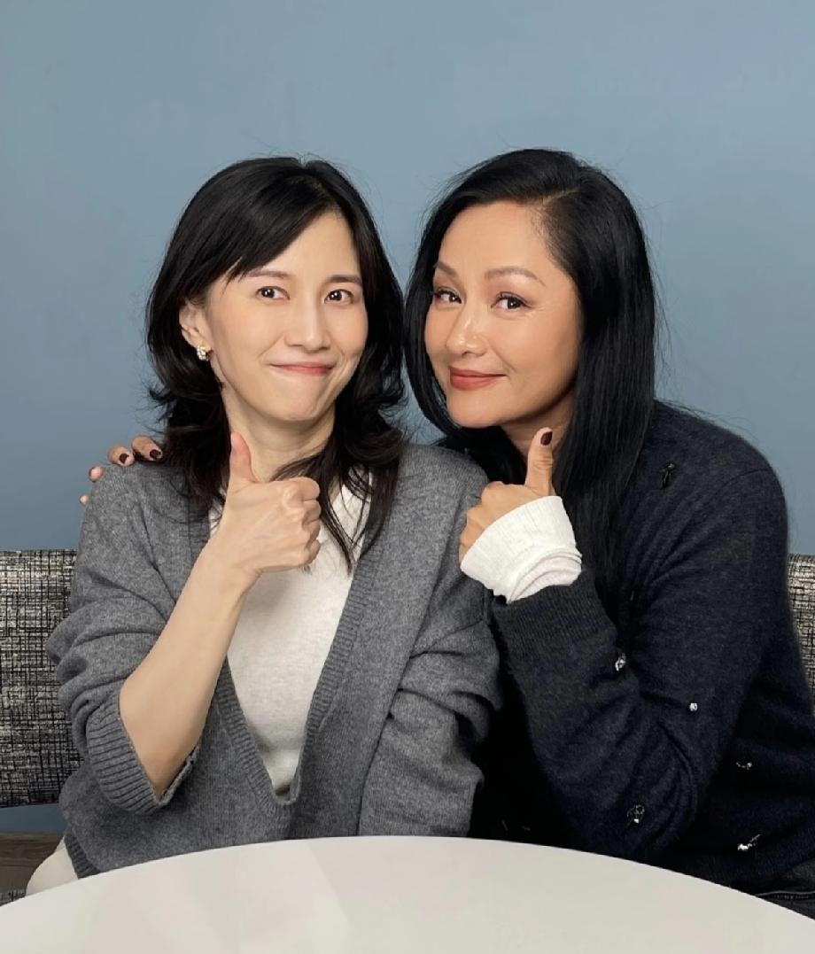 52岁了。这状态，真绝了。瞿颖现在直接把“姐不在乎”四个大字写在脸上，公