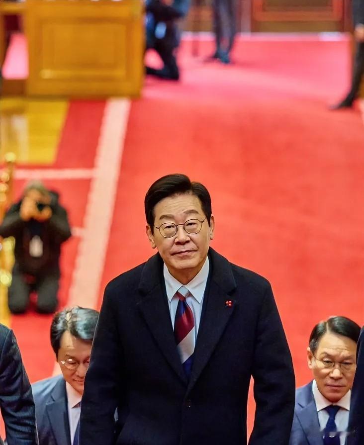 突发事件！万万没想到啊！韩国总统李在明访华。李在明在大是大非面前拎得清，