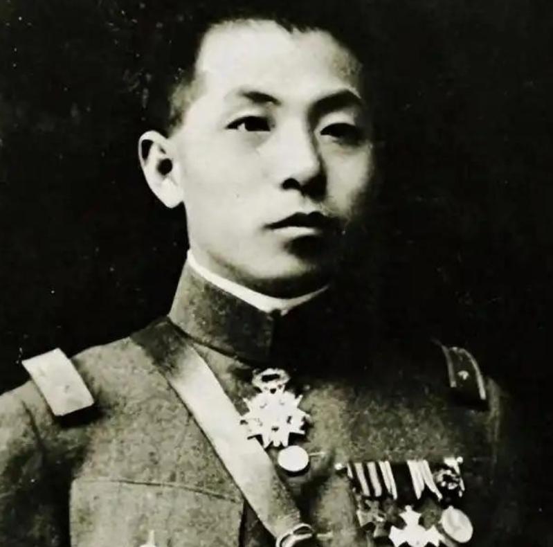 杨虎城是愚蠢，还是糊涂？西安事变你已经得罪了蒋介石，而且是差点要了蒋介石的命，蒋