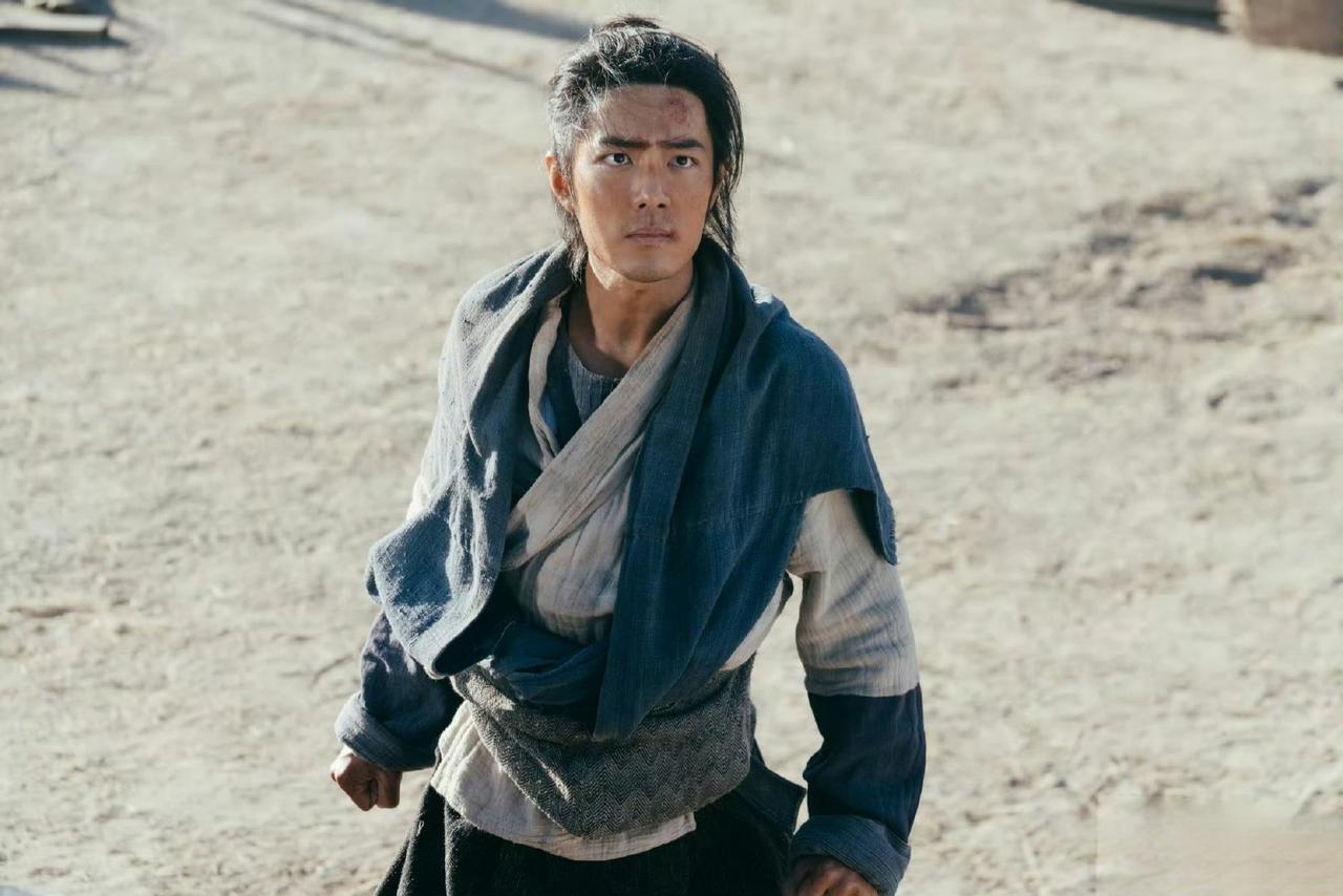 肖战的射雕也是粉底液将军啊怎么没上热搜审判呢？哦，他涂得粉底液是黑色的。