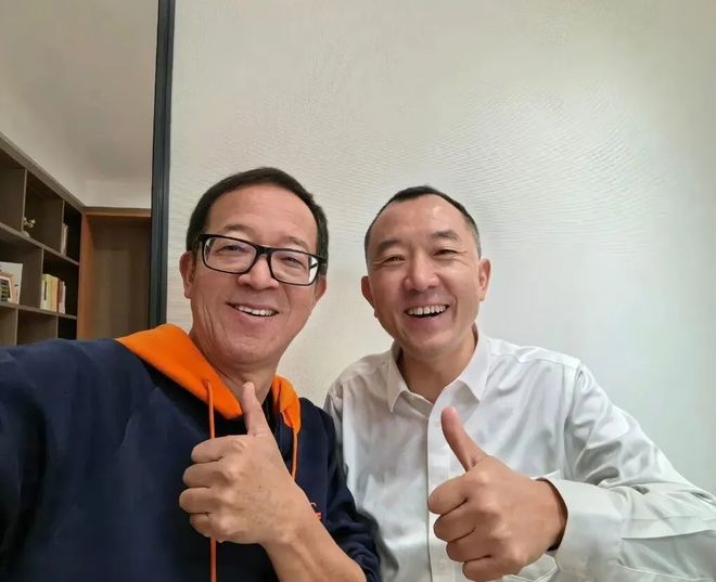 俞敏洪邀陈行甲加盟新东方 公益初心引争议