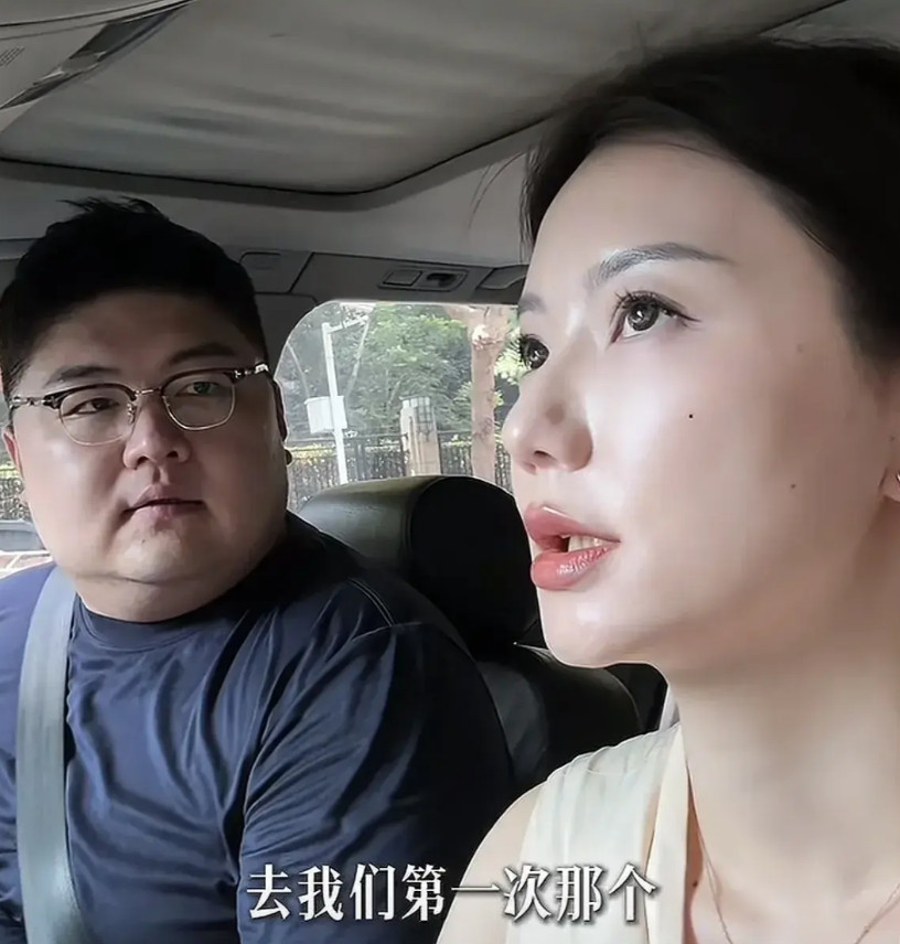 何钰欣真的挺为猴哥说车考虑的，吃分手餐是女方提的，去路边摊吃也是女方建议的。不少