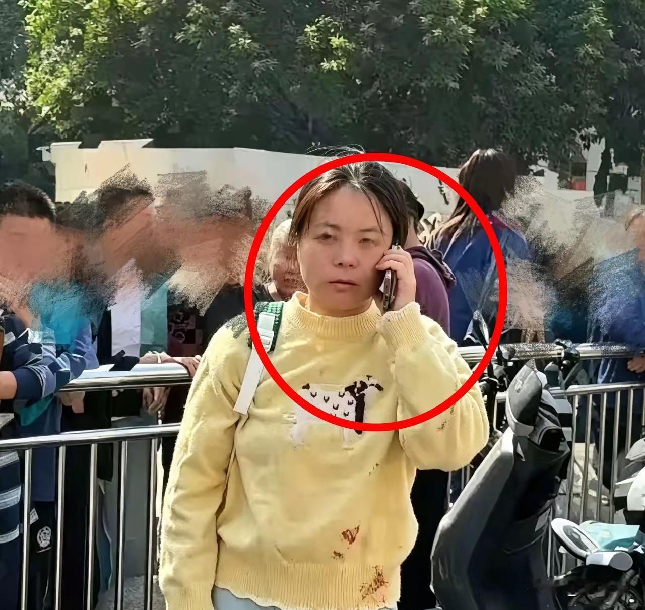 面相这东西信不信放一边，但一个人过得怎么样，脸上真藏不住。那个拿U型锁砸人的