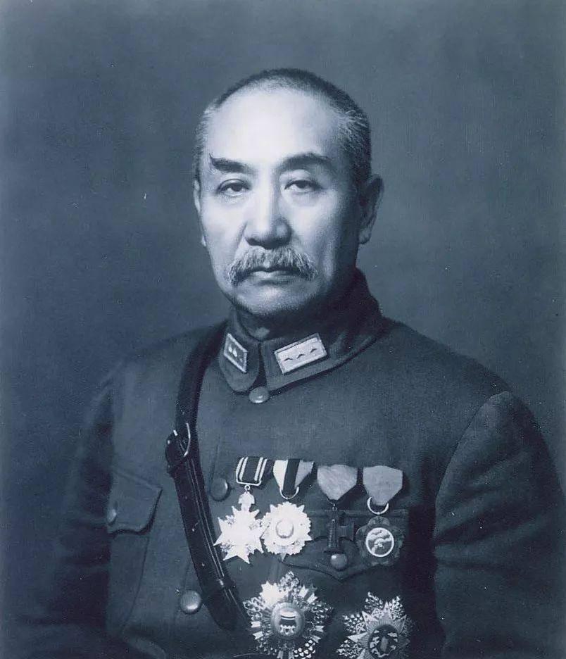 1949年傅作义劝阎锡山留在大陆，阎锡山却拒绝称自己已经嫁人四五次，这究竟是什么