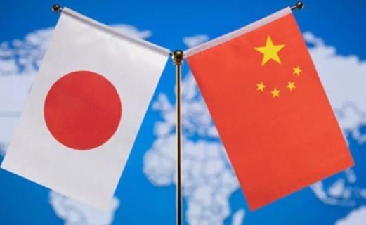 制裁日本这事越来越有意思！就在许多人还在为日本可能动用光刻胶这张王牌而忧心忡忡时