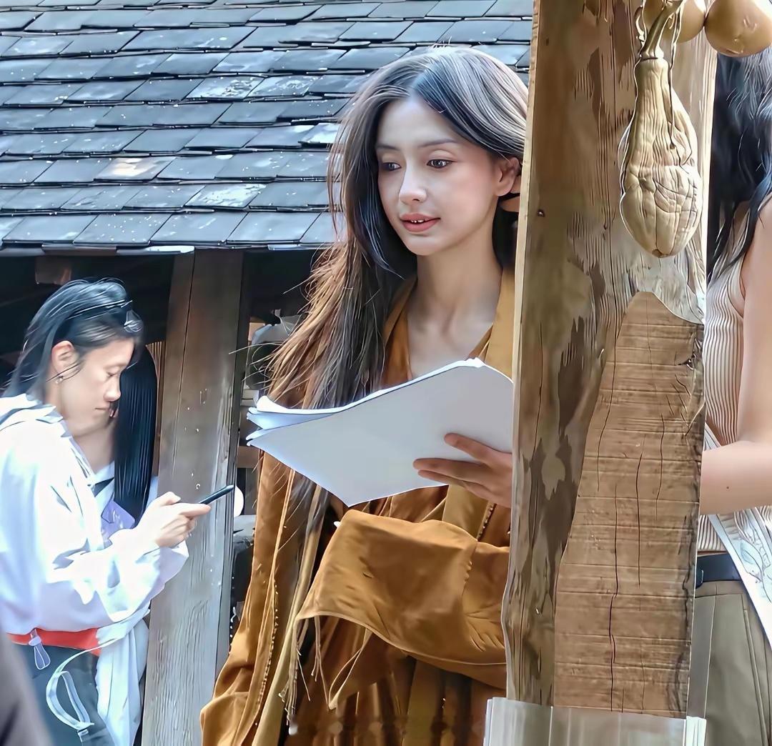 不得不佩服她的颜值，太美了​​​