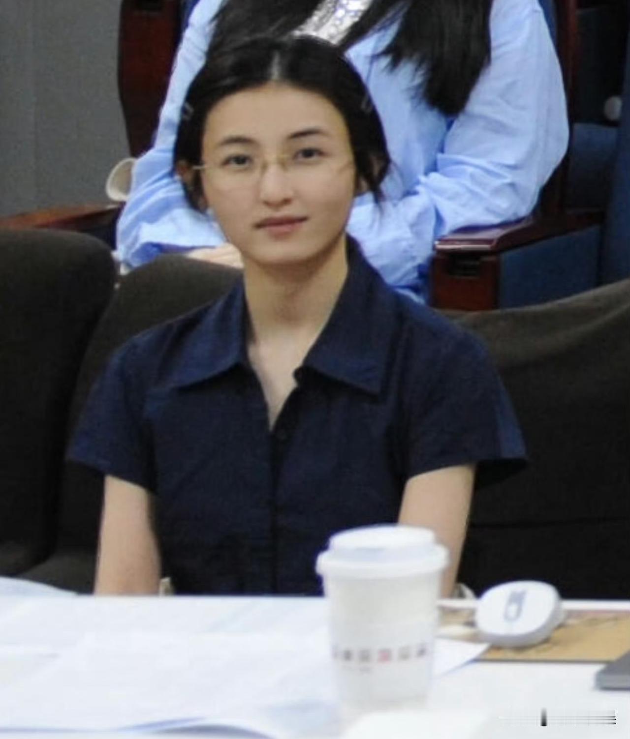 25岁张子枫，这也太让人意外了！5月28号，北电2022级表演专业的毕业大