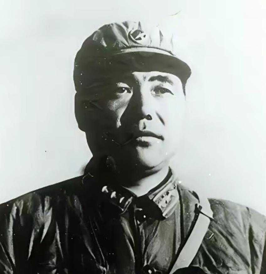 一个曾被毛主席亲笔批示表扬、叶剑英元帅当面称赞的军中传奇人物，在1967年那个寒