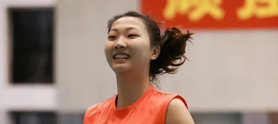 【我还以为，国家队会临时征调袁心玥呢】王媛媛在这一届国家队位置上的摇摆，可以看