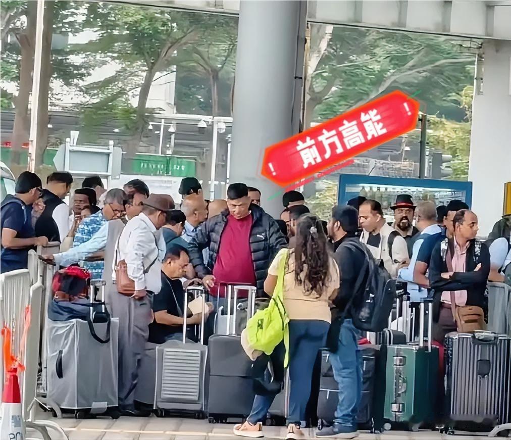 印度人这事闹得必须给深圳速度点赞昨天统计站的工作人员来上门核查了。我上班的地