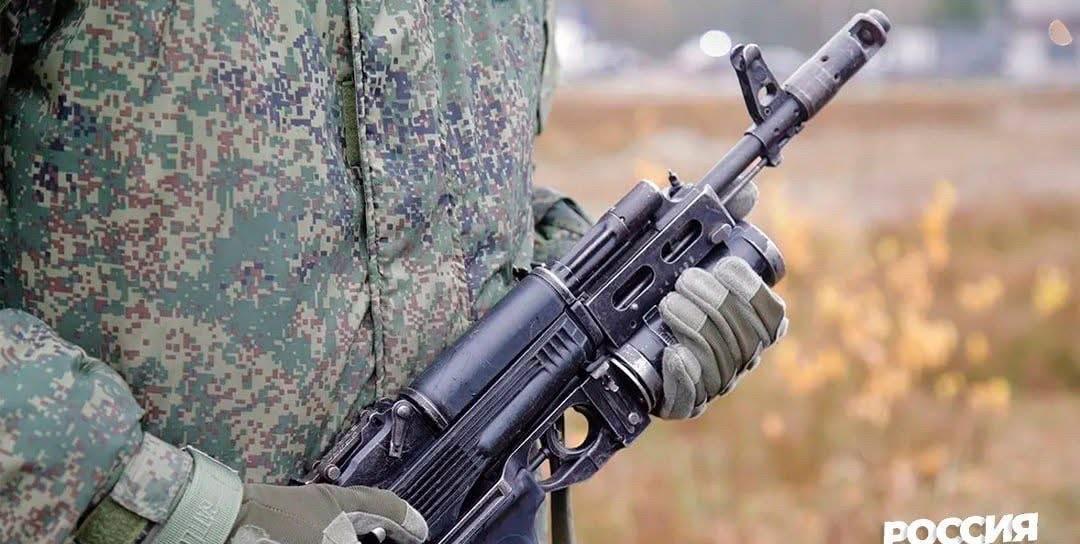 子为父：乌克兰人加入俄罗斯武装部队，为在顿巴斯失踪的父母报仇一位来自基辅的学生