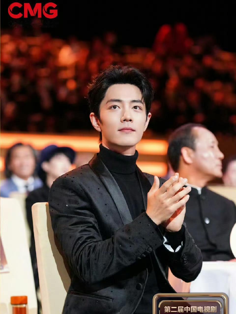 肖战这次真是赢麻了！《藏海传》数据一出，优酷和央视双双下场为他撑腰，这排面业内