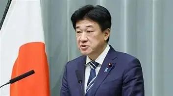 日本出来表态了！对中国的行为表示抗议！7月21日，日本内阁官房长官木原稔在记者会