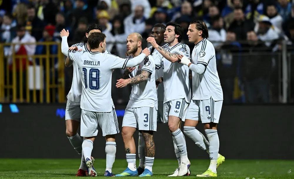 4月24日讯据ESPN的消息，近日有美方官员提议，希望由意大利替代伊朗参加本届