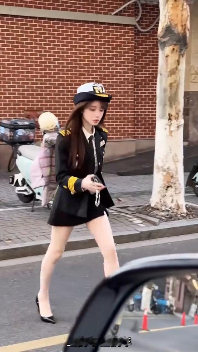 上我车上我车，用我兄弟十年寿命换她。