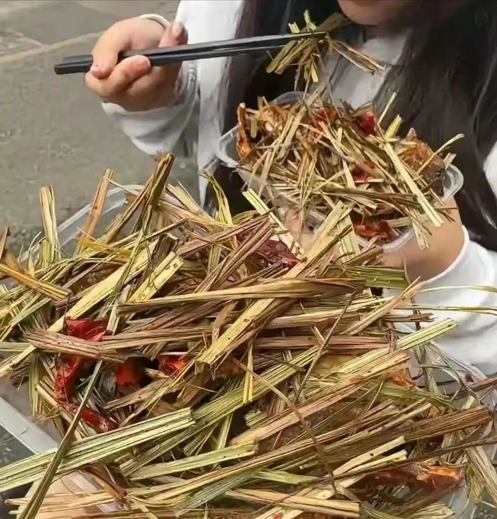 这是哪里的小吃，有谁知道?