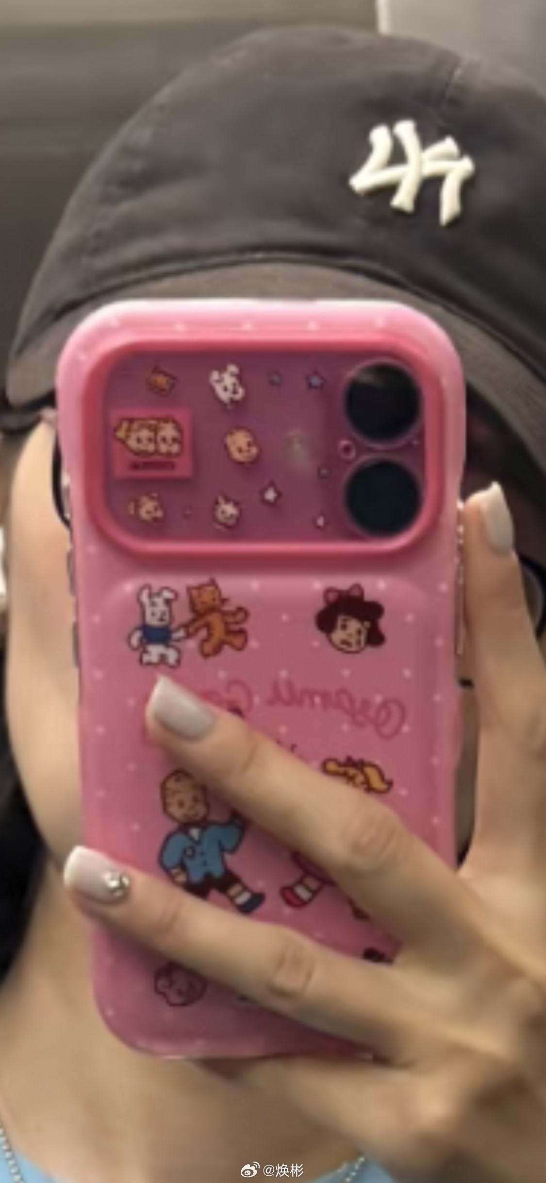 好家伙，这居然是一台标准版iPhone！​​​