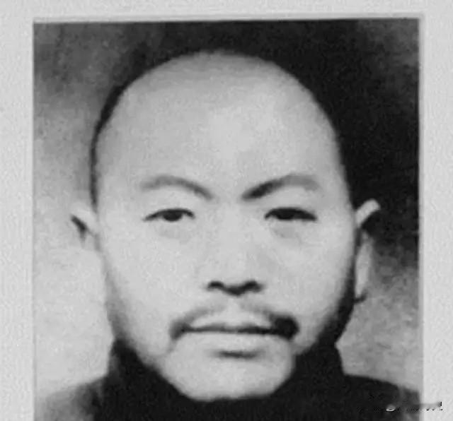 大汉奸被判死刑喊冤：每月送新四军20万银元，为何仍难逃一死？1951年，大汉