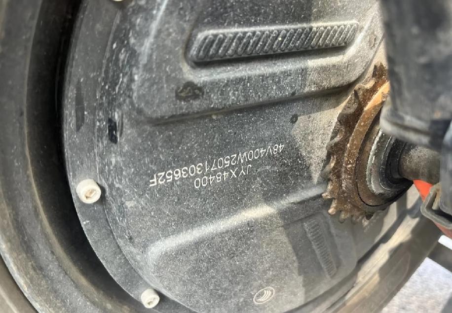 店家说这车电机是1800瓦，我总感觉是被忽悠了，想问问大家这实际到底是多少瓦的电