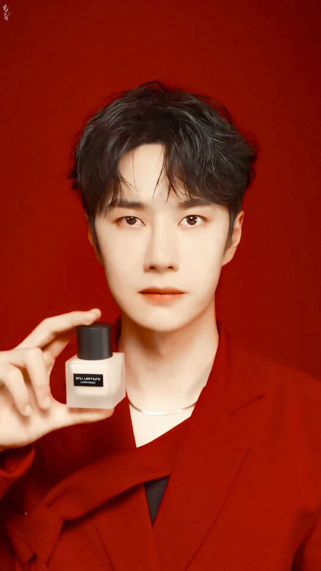 哥红不红，王一博的红是根正苗红的红王一博cr:logo