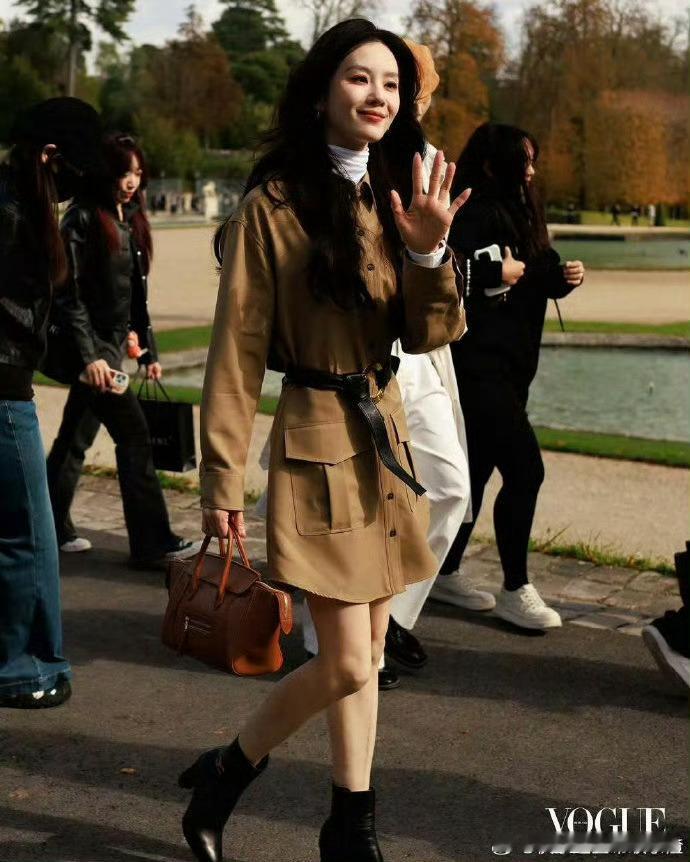 泰版vogue镜头下的刘诗诗、陈哲远、王安宇​​​​把每个人的帅和美都拍出来