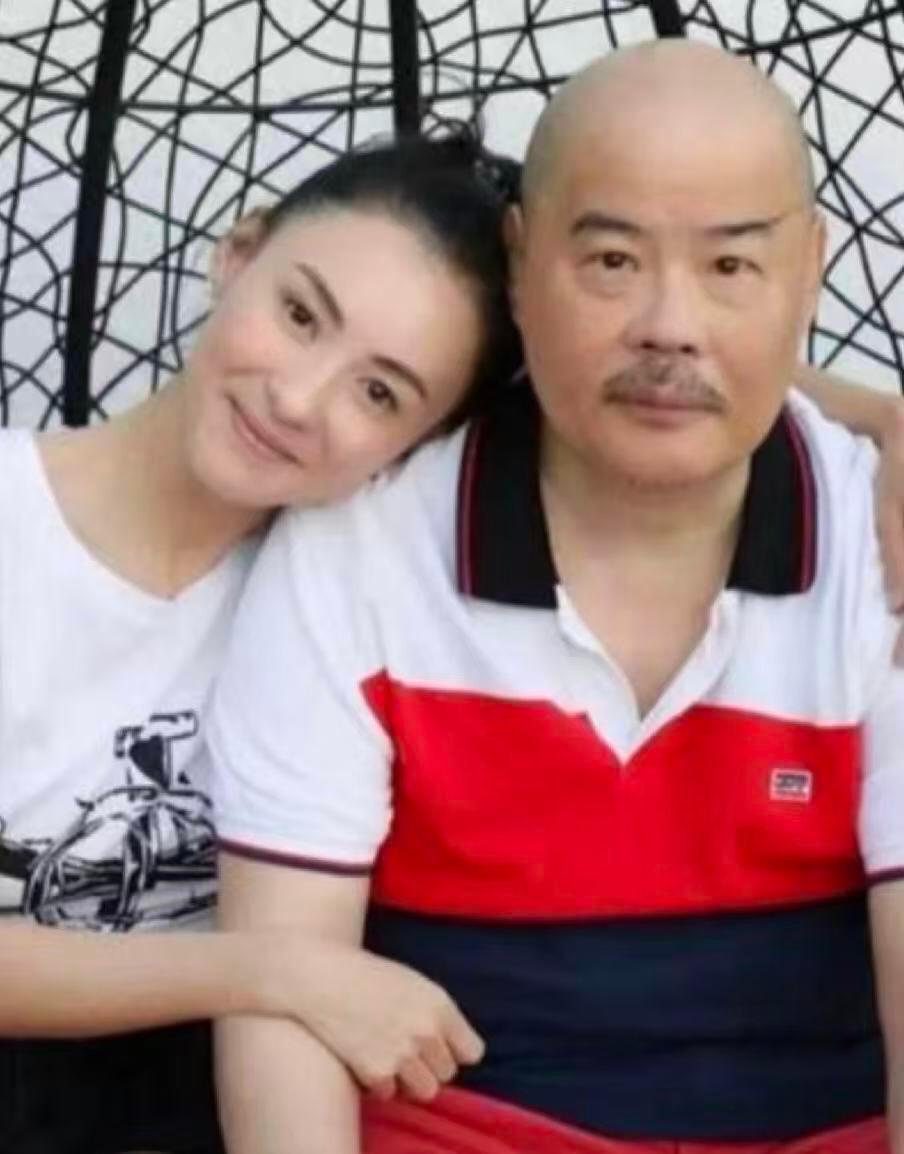 张柏芝这算基因彩票吗……为啥感觉👀和爸妈都不像啊……真的太会长了吧