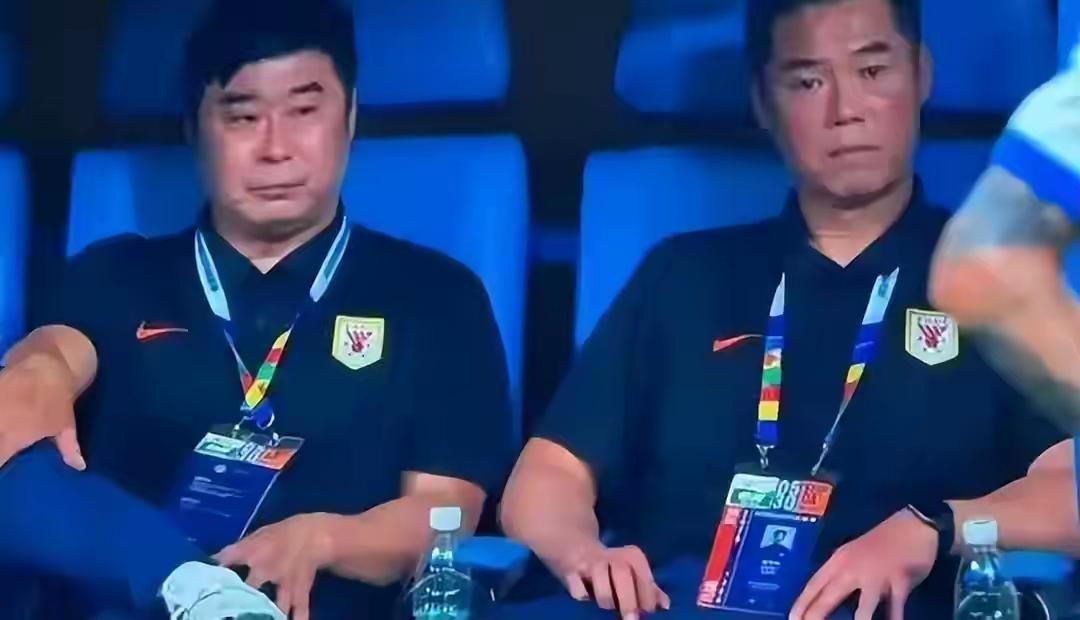 韩鹏走了，我也希望他走，因为山东泰山的防守太烂，但进攻又不行。我不知道他练了啥，