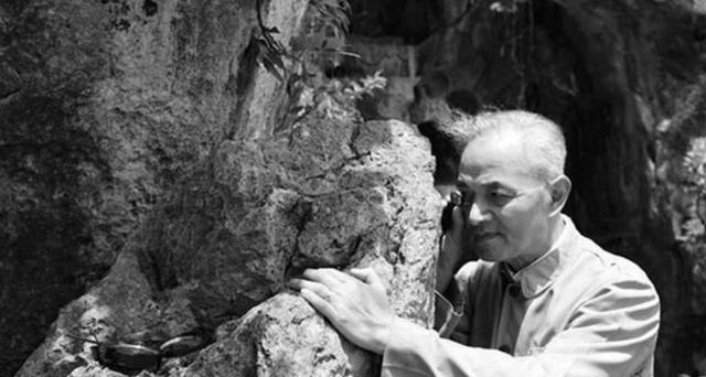 1971年5月3日，著名地质学家李四光的追悼会在八宝山革命公墓的一座小礼堂举