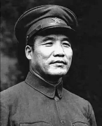 抗战时，李达看望了太行山的美军观察组人员。他发现了一个大问题。那就是这些人吃不惯