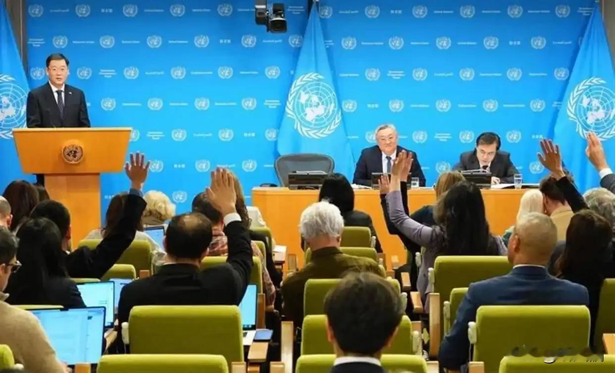 美国折腾芯片战好多年，加税、拉盟友、搞禁令，招数用尽，却发现中国这套从产业到科技