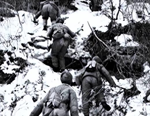 1951年春抗美援朝战场上的580.7高地成为双方争夺的焦点，志愿军连长唐满洋接